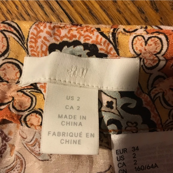 H&M Women’s size 2 faux silk wraparound maxi skirt - Picture 3 of 3